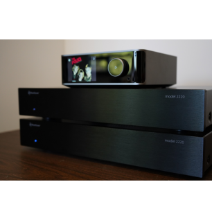 WiiM Ultra + Model 2220 Monoblock Combo